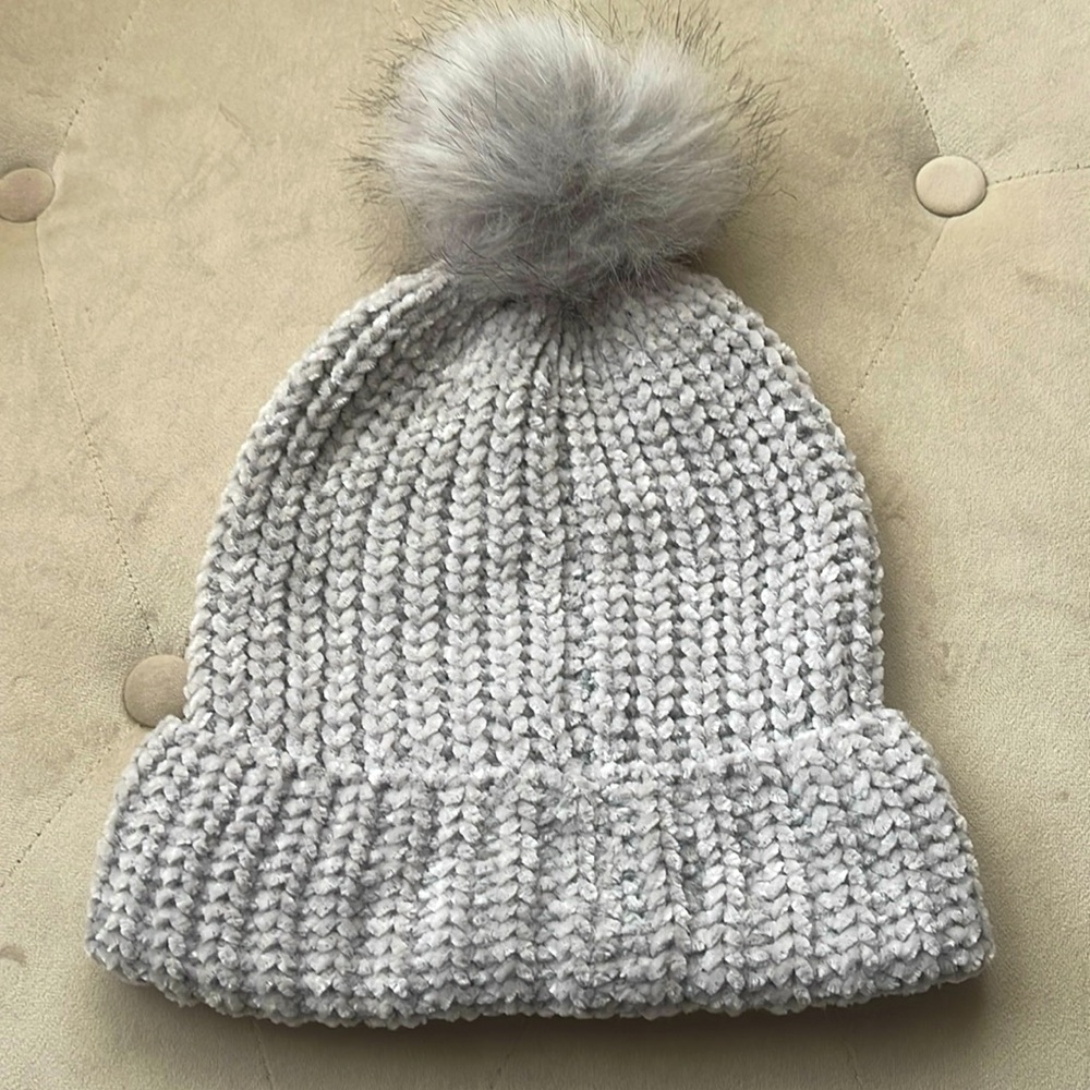 Jules Kae faux fur Pom Pom beanie hat